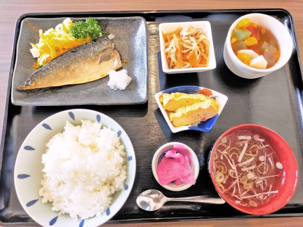あり潟や