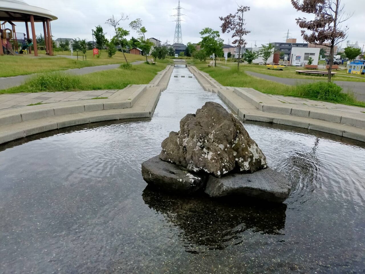 横越公園