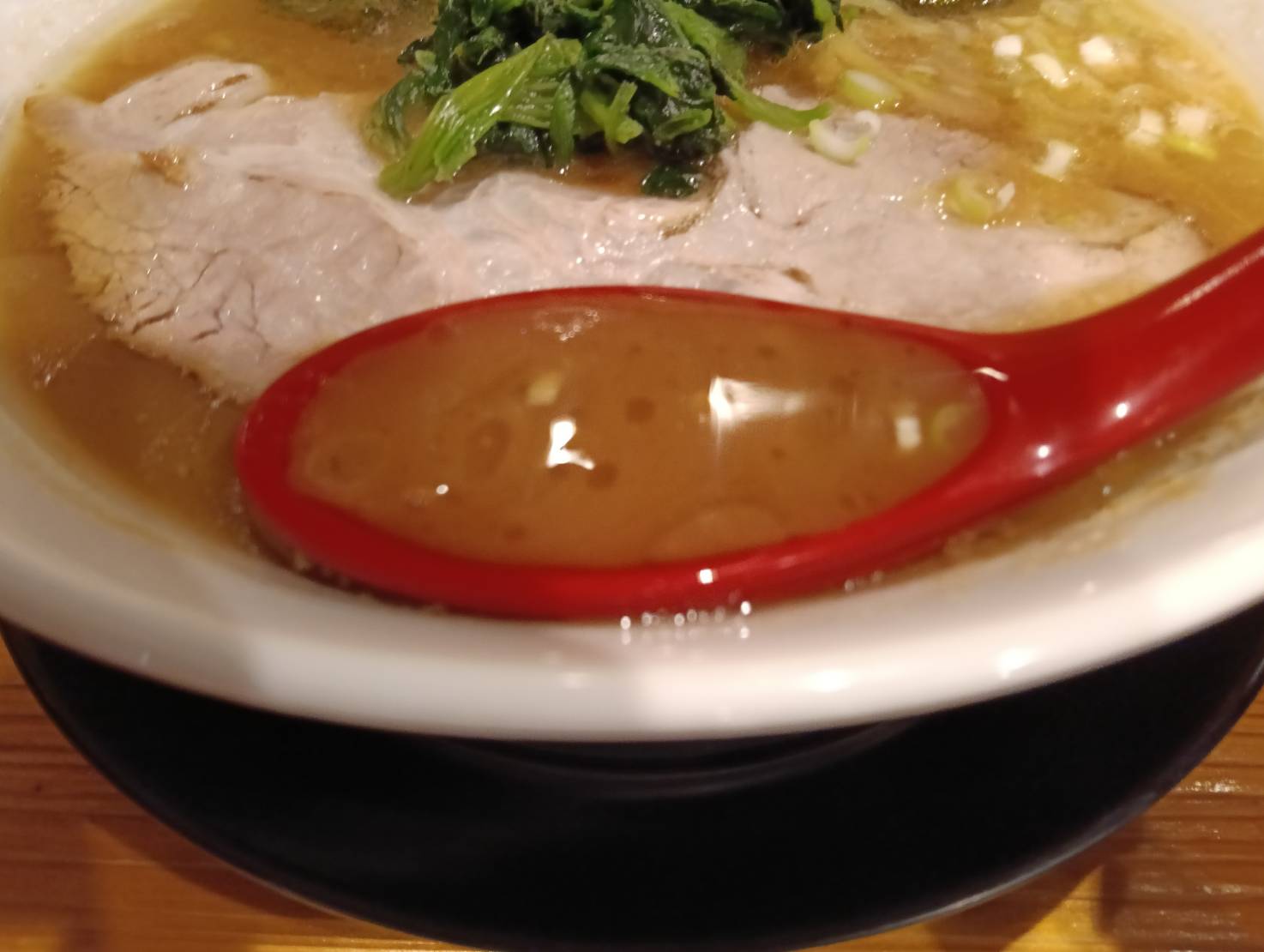 秋葉豚骨