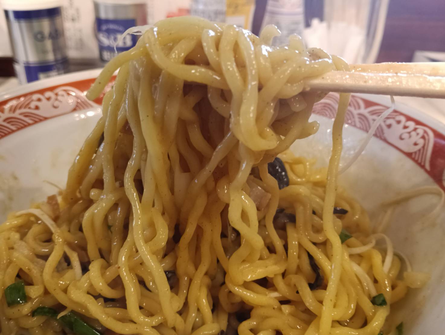 まぜそばまんぷく