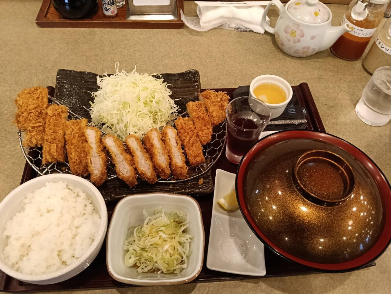 かつトントロ